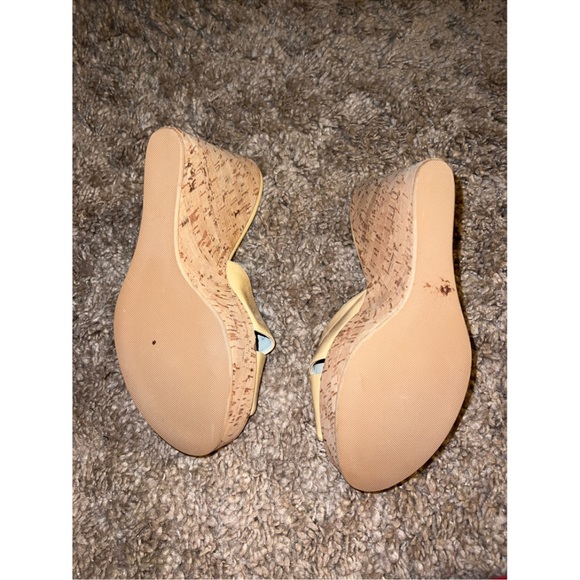 Heels - Picture 2 of 8